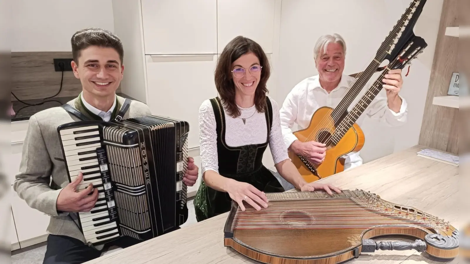 Von Links: Ben Luber, Marina Rischan und Peter Schertl. Sie sind zusammen das neu gegründete Ossinger Trio 2.0.<br> (Bild: Sigrid Schertl)