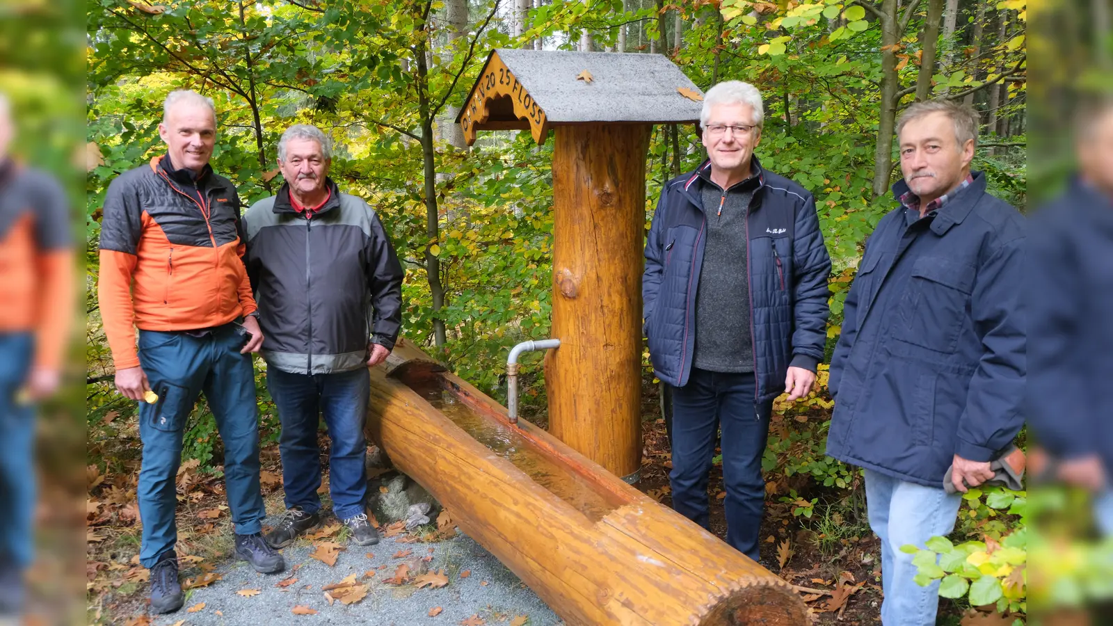 Markus Staschewski, Werner Fritsch, Bürgermeister Robert Lindner und Helmut Vollath konnten über dieses gelungene Werk strahlen und danken. (Bild: Fred Lehner)