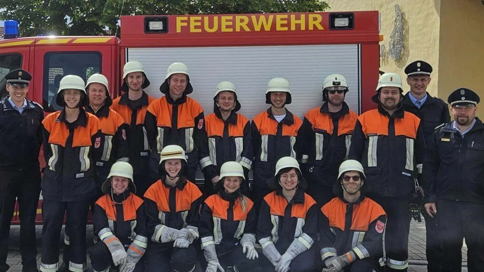 Aktive der Feuerwehr Hiltersdorf absolvieren eine Leistungsprüfung. (Bild: Leah Schwarz/exb)