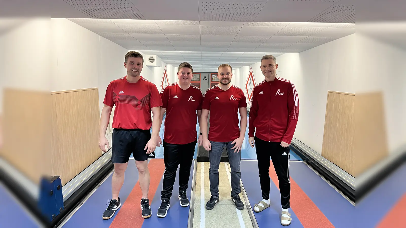 Von links nach rechts<br>Reindl Stefan, Schneider Stefan, Stahl Anton jun., Kraus Dennis (Bild: Martina Lorenz)