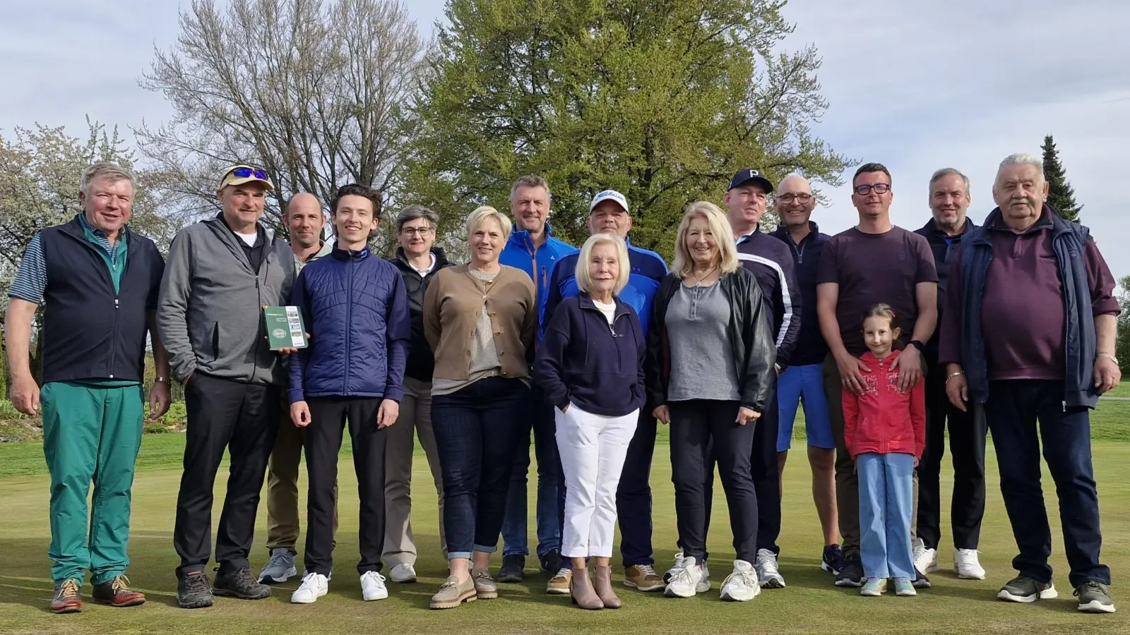 Präsident Harald Thies mit den Siegern. (Bild: Andrea Graf)