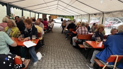 Senioren feierten gelungenes Sommerfest. (Bild: Regina Frischholz)