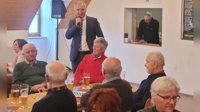 MdL Dr. Harald Schwartz überbrachte Neujahrswünsche. (Bild: Tobias Göbl)