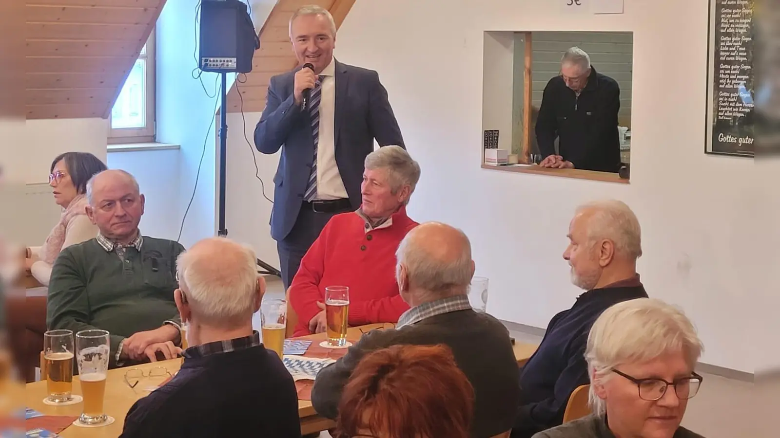 MdL Dr. Harald Schwartz überbrachte Neujahrswünsche. (Bild: Tobias Göbl)