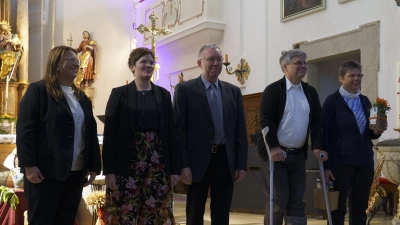 Glückliche Musiker am Ende des Konzertes: (v.l.) Doris Bär, Theresa Uhl, Harald Bäumler, Stephan und Elisabeth König. (Bild: Harald Bäumler)