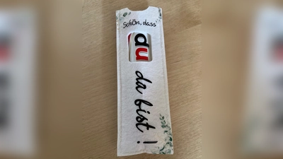 : Alle, die zur Jahreshauptversammlung des KDFB ins Pfarrheim gekommen waren, wurden mit diesem süßen Gruß begrüßt (Bild: Sieglinde Schärtl)