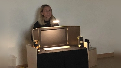 St. Martinsgeschicht auf Erzählschiene (Bild: Agnes Klar)