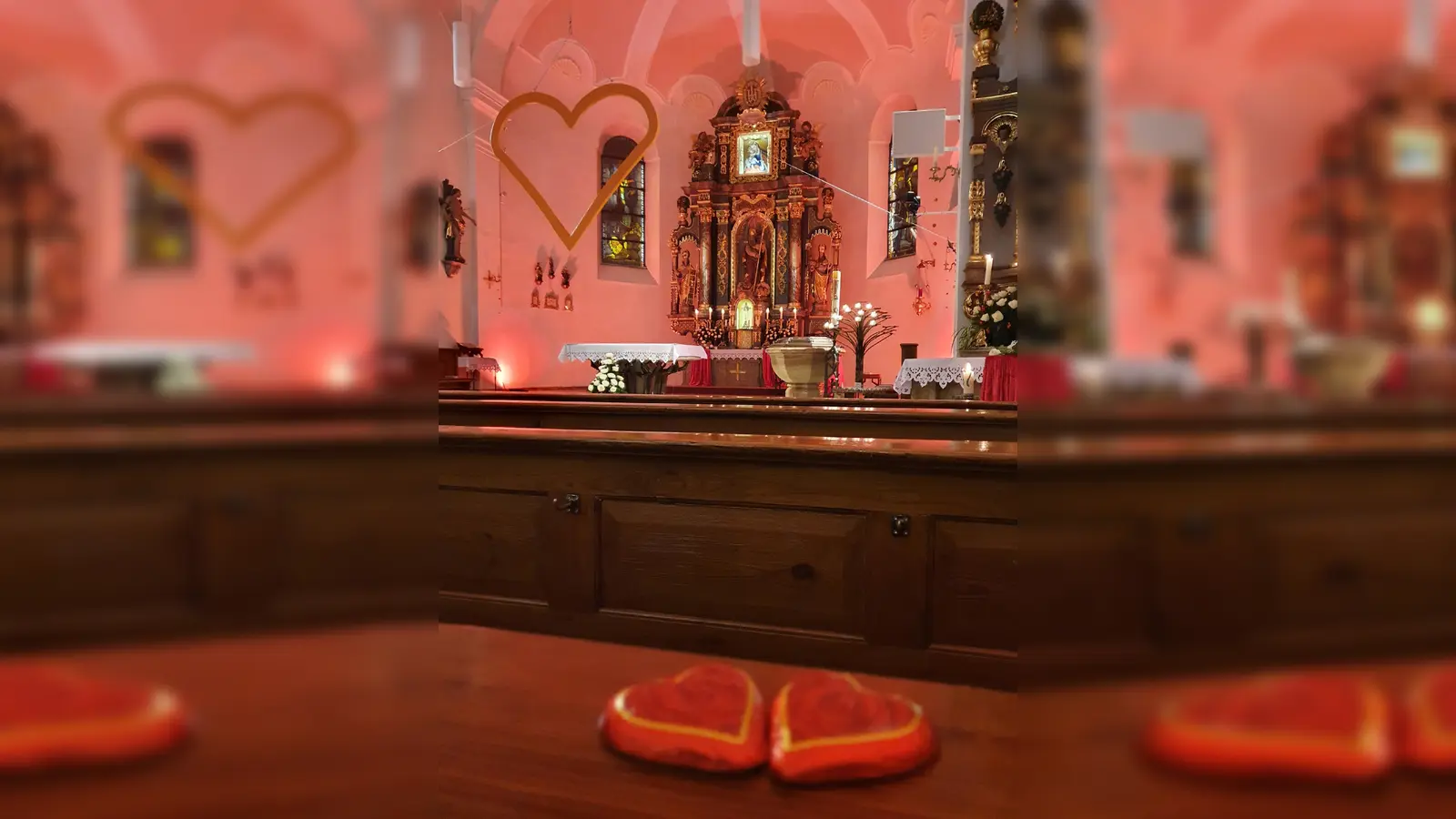 Valentinstag-besondere Andacht in St. Dionysius Neunkirchen. (Bild: Regina Völkl)