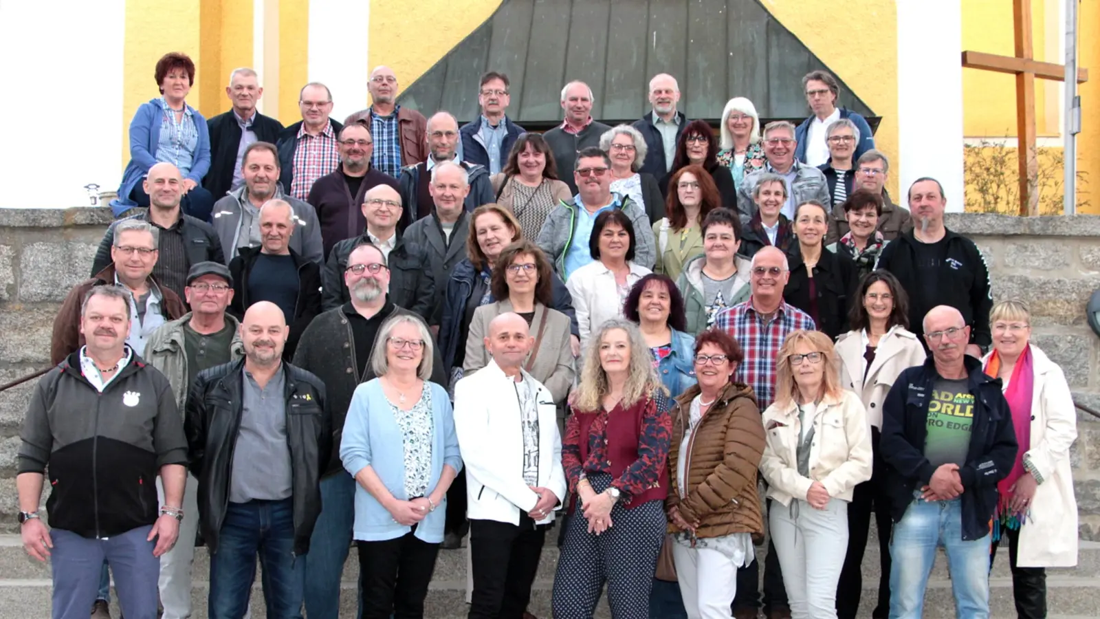 Die Teilnehmer des Kommunionjubiläums.  (Bild: Lisa Langer )