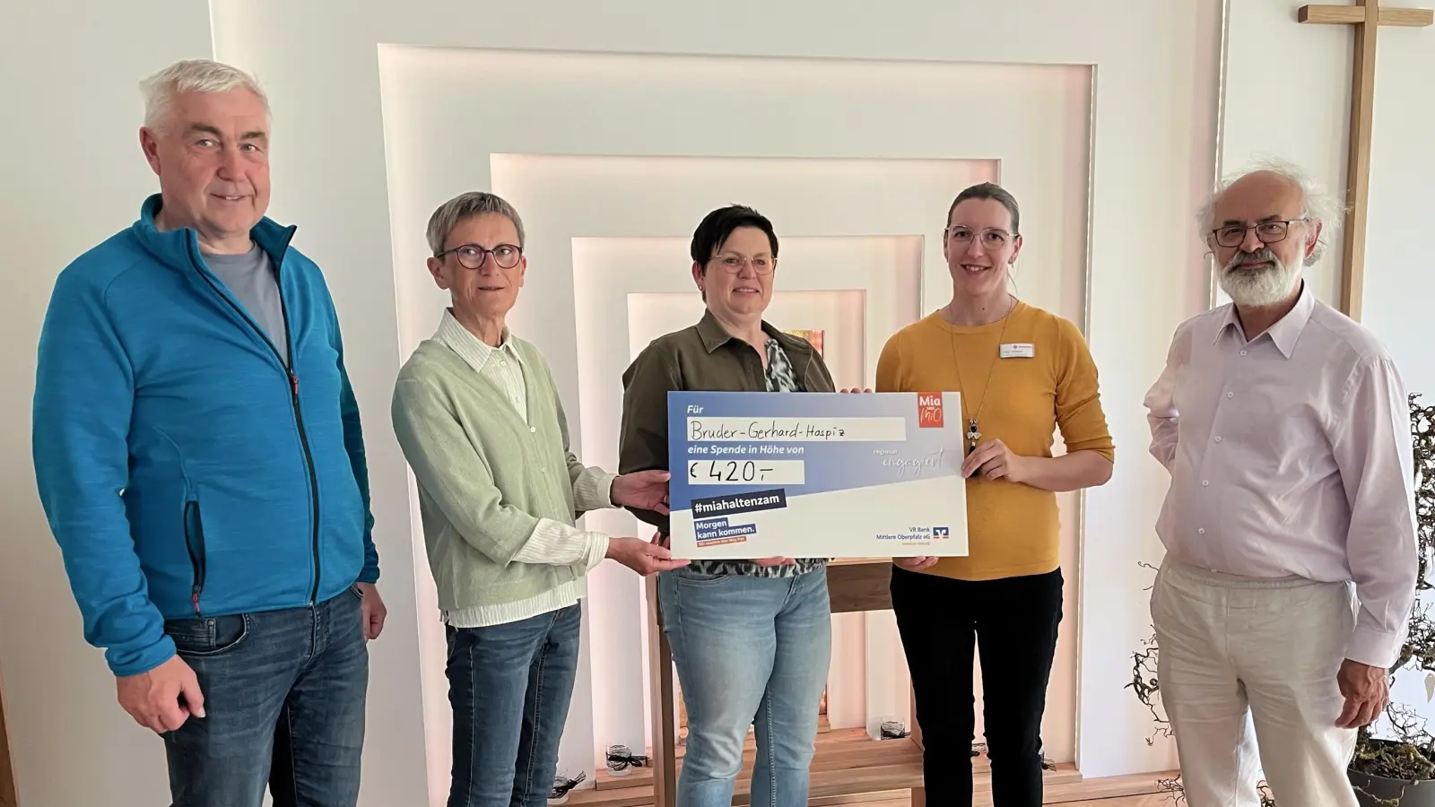 Das Bruder-Gerhard-Hospiz bedankt sich herzlich für die Spende. (Bild: Stefan Kappel)