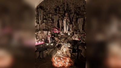Lichterprozession zur Lourdesgrotte/Sehr stimmungsvoll. (Bild: Franz Grabinger)