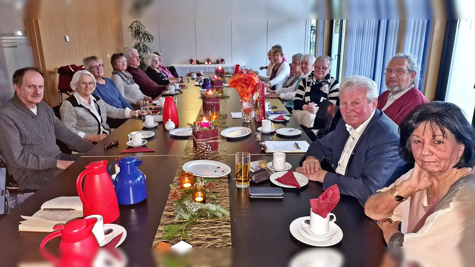 Ein Blick in den bewegenden Nachmittag zur Adventsfeier des Bundes der Berliner und Freunde Berlins. (Bild: Reinhard Kreuzer)