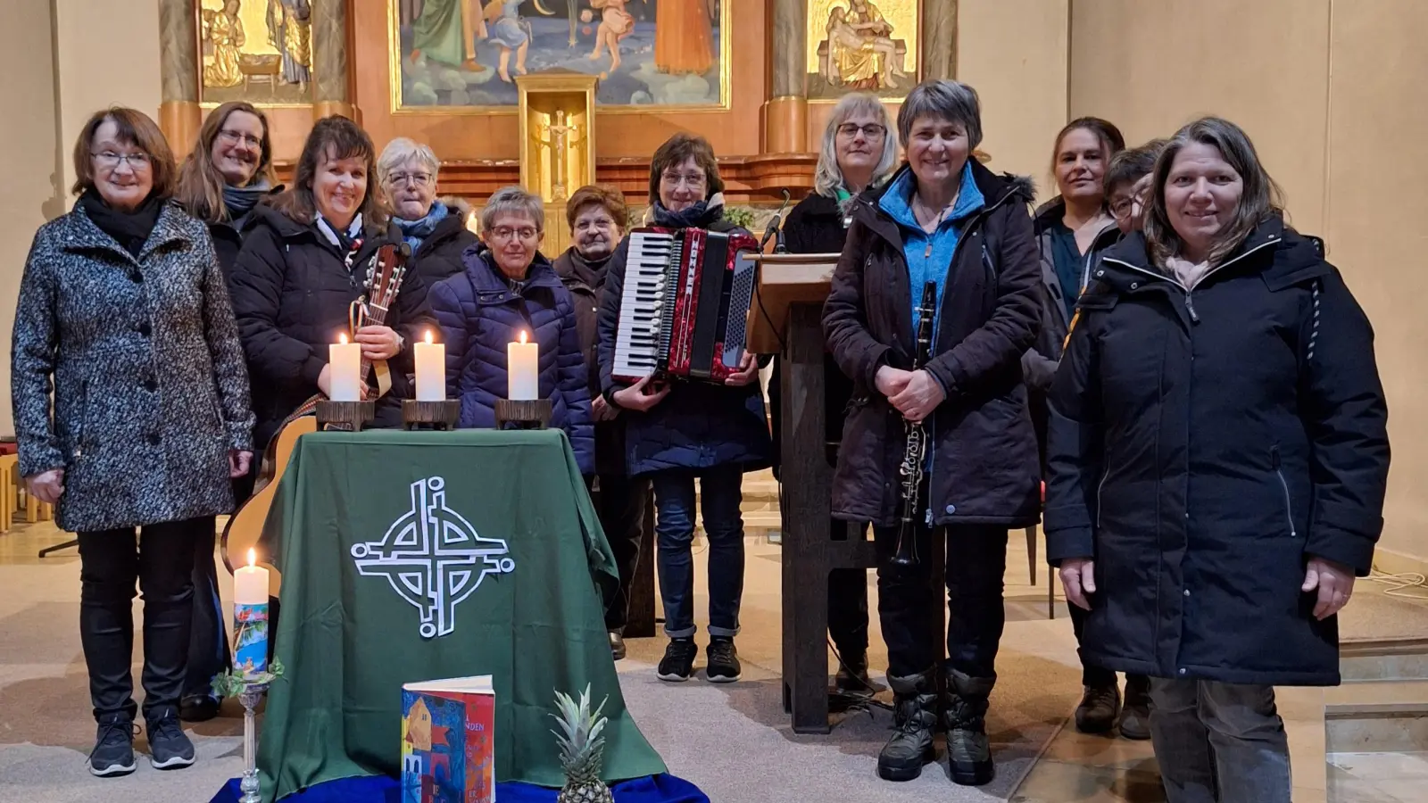 im Bild links Anna Rahn mit Team (Bild: Elfriede Schwarzmeier)