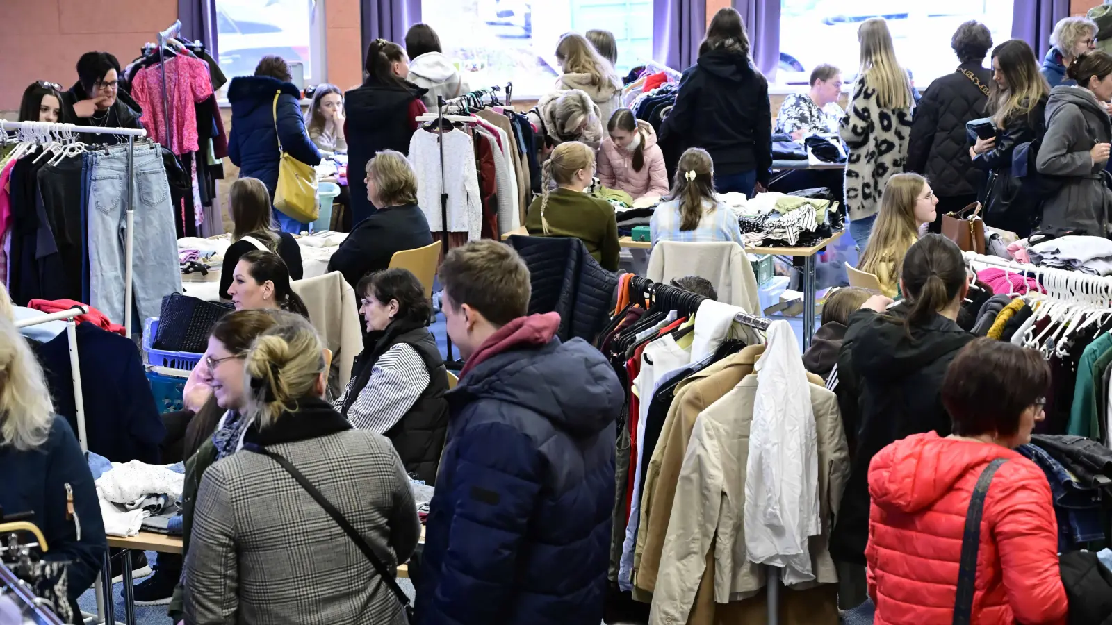 Mädchenflohmarkt im Mehrgenerationentreff der AWO Am Sandradl 20 in Oberviechtach. (Bild: Michael Welnhofer)