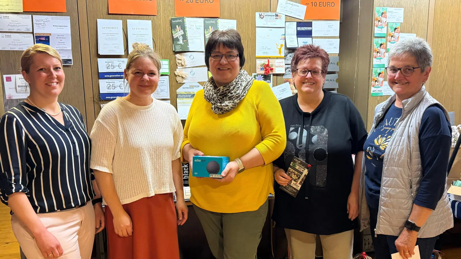 Von links nach rechts: 2. Vorsitzende des Fördervereins Nadine Dehling, 1. Vorsitzende: Nadine Meier, Platz 1: Sieglinde Schneider, Platz 2: Nicole Bleisteiner und Monika Pilhofer. (Bild: Nadine Meier)