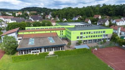 Das Herzog-Christian-August-Gymnasium aus der Luft (Bild: Elisabeth Steger)