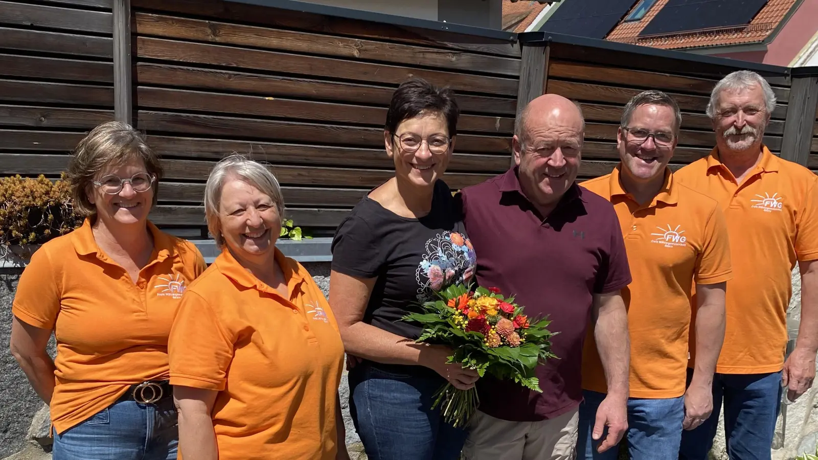 V.l. Kassier Beate Reil, 1. Vorsitzende Karin Stahl, Lisa Grießl, Albert Grießl, 2. Vorsitzender und Marktrat Bernd Reil, Marktrat Albert Gollwitzer. (Bild: Bernd Reil)